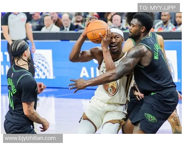 勇士队在对阵鹈鹕的比赛中狂轰13记三分球展现强大火力